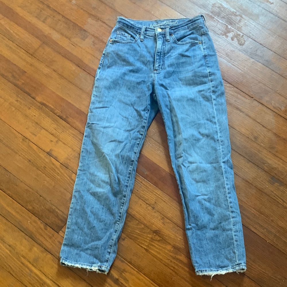 Universal Thread Light Blue Straight Leg Jeans